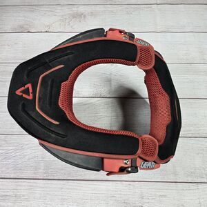 LEATT Moto GPX Carbon Fiber Neck Brace Adult Size Medium
